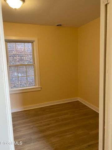 374 8th Street, Troy, NY 12180