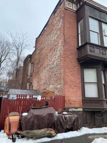 374 8th Street, Troy, NY 12180