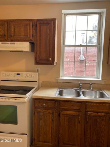 374 8th Street, Troy, NY 12180