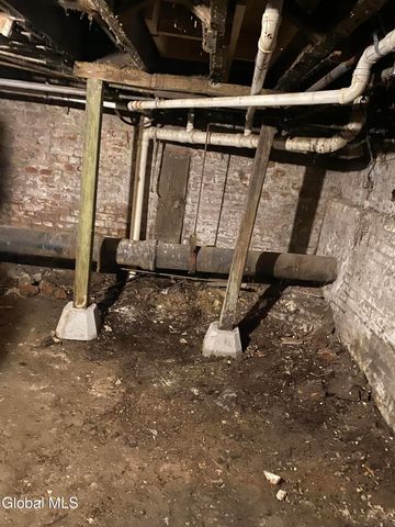 374 8th Street, Troy, NY 12180