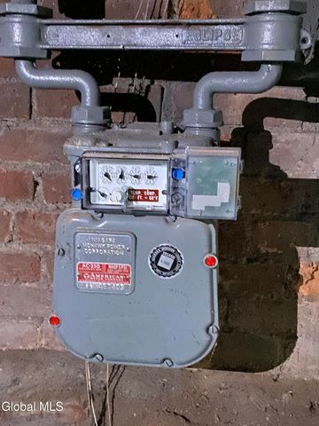 374 8th Street, Troy, NY 12180