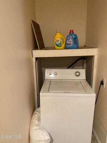 374 8th Street, Troy, NY 12180