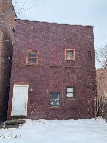 374 8th Street, Troy, NY 12180