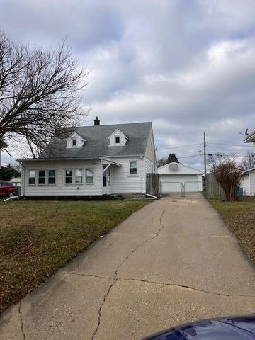 5851 S 13th STREET, Milwaukee, WI 53221