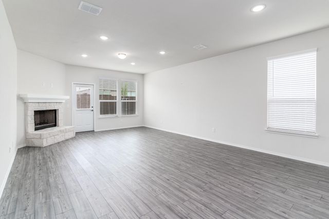 802 Egret Street, Princeton, TX 75407