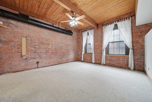 50 Rantoul St 204, Beverly, MA 01915