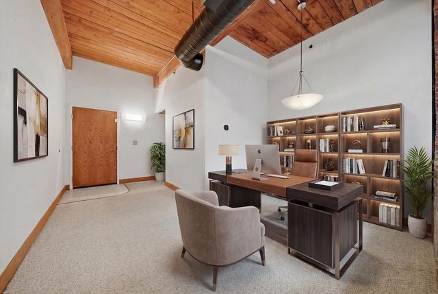 50 Rantoul St 204, Beverly, MA 01915