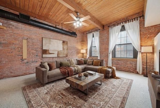 50 Rantoul St 204, Beverly, MA 01915