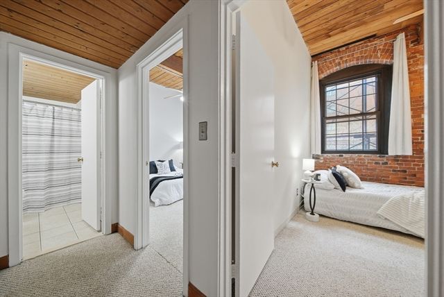 50 Rantoul St 204, Beverly, MA 01915