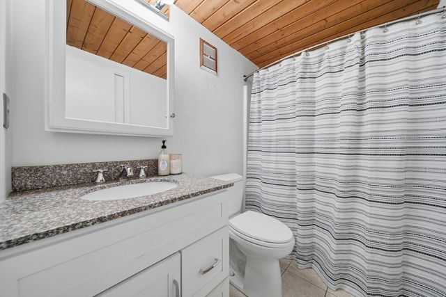 50 Rantoul St 204, Beverly, MA 01915