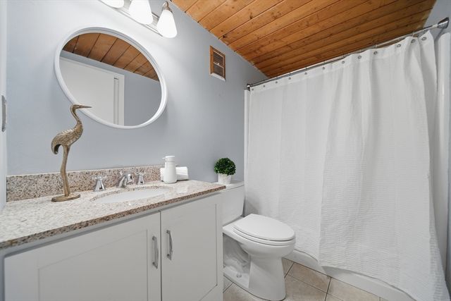 50 Rantoul St 204, Beverly, MA 01915