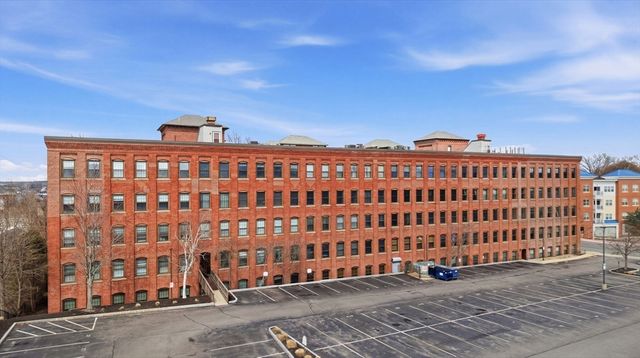 50 Rantoul St 204, Beverly, MA 01915