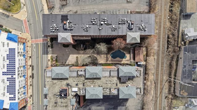 50 Rantoul St 204, Beverly, MA 01915