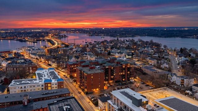 50 Rantoul St 204, Beverly, MA 01915