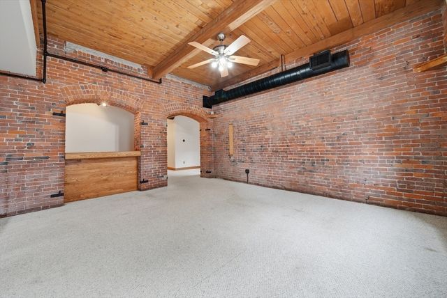 50 Rantoul St 204, Beverly, MA 01915