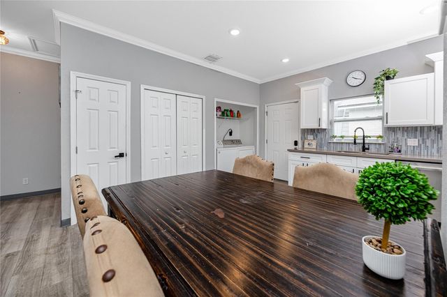 1835 16TH STREET S, St Petersburg, FL 33705