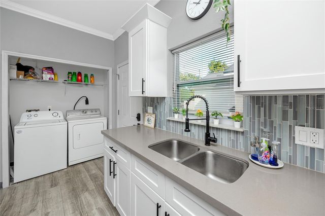 1835 16TH STREET S, St Petersburg, FL 33705