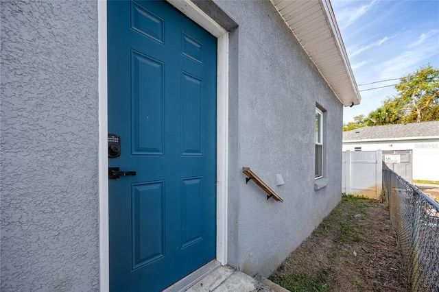 1835 16TH STREET S, St Petersburg, FL 33705