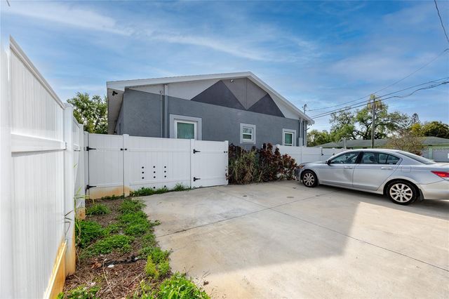 1835 16TH STREET S, St Petersburg, FL 33705