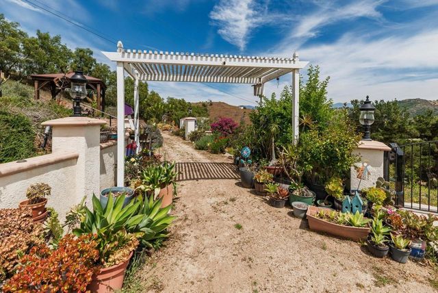 3610 Genista Place, Fallbrook, CA 92028