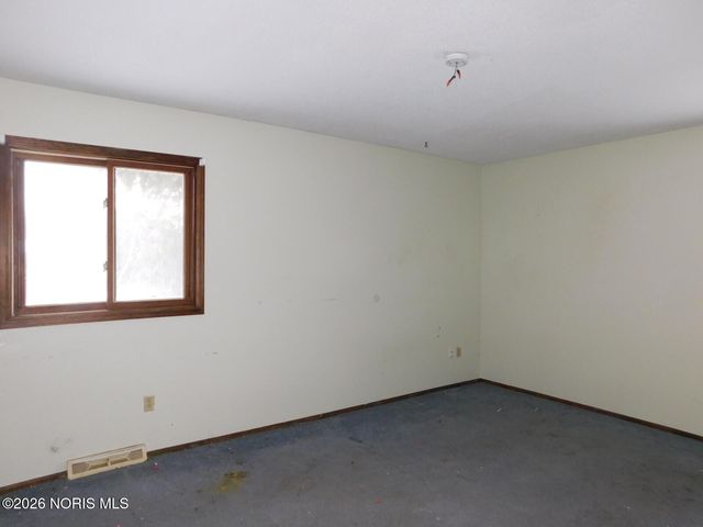 5637 Swan Creek Drive, Toledo, OH 43614