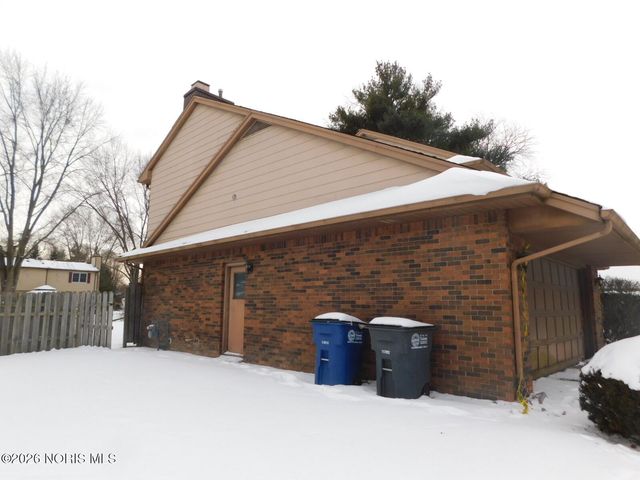 5637 Swan Creek Drive, Toledo, OH 43614