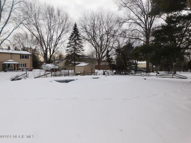 5637 Swan Creek Drive, Toledo, OH 43614