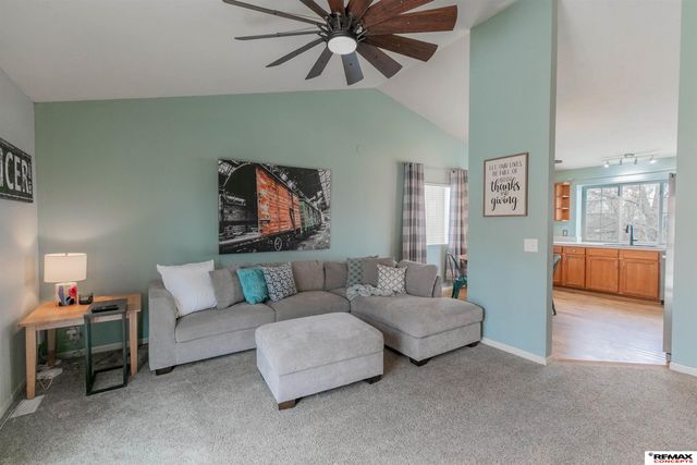 6434 N 149th Avenue, Omaha, NE 68116