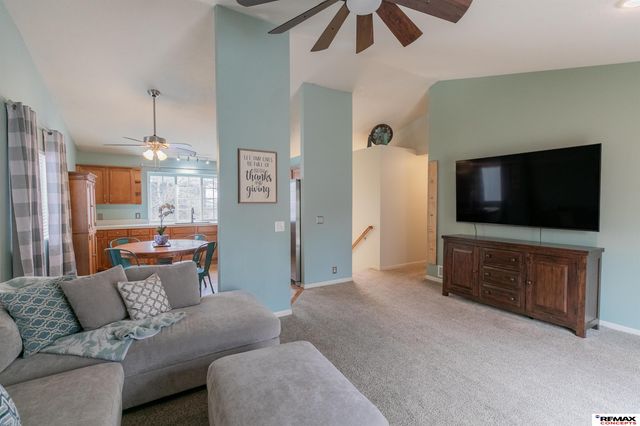 6434 N 149th Avenue, Omaha, NE 68116