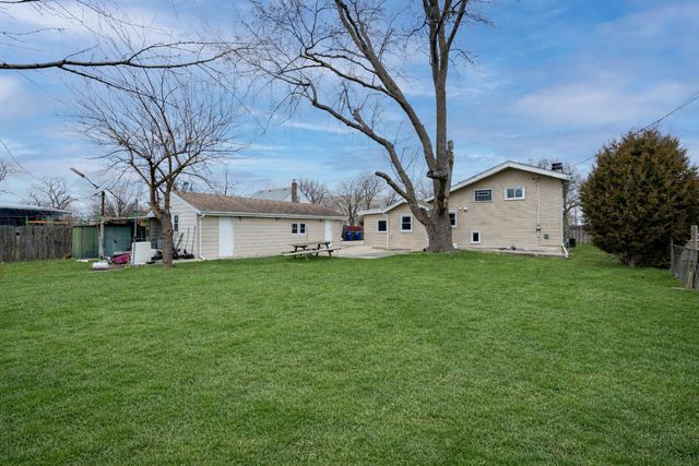 327 Morse Drive, Northlake, IL 60164