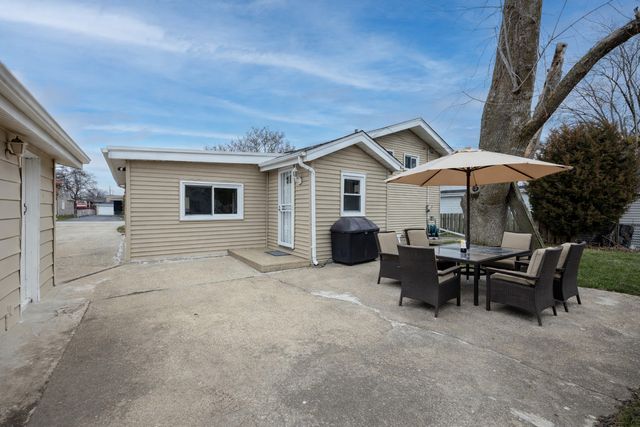 327 Morse Drive, Northlake, IL 60164