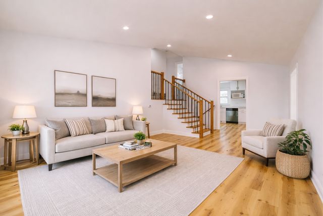 327 Morse Drive, Northlake, IL 60164