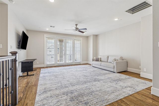 921 Dunleigh Meadows Lane, Houston, TX 77055
