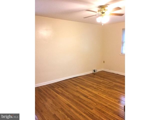 1643 POWELL RD, Brookhaven, PA 19015