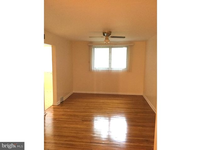 1643 POWELL RD, Brookhaven, PA 19015