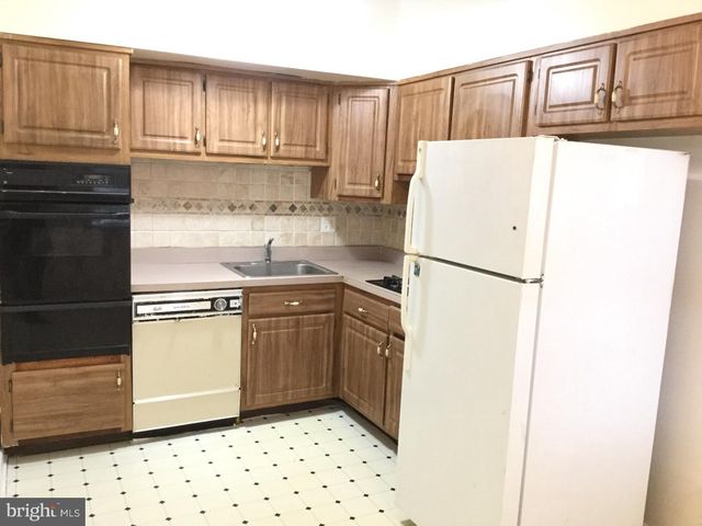 1643 POWELL RD, Brookhaven, PA 19015