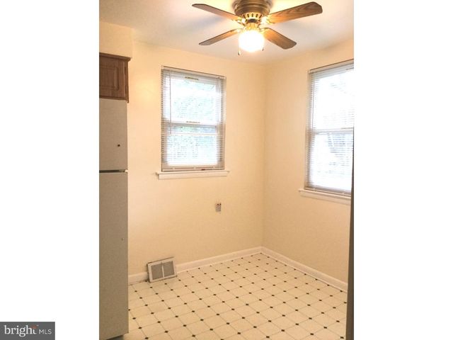 1643 POWELL RD, Brookhaven, PA 19015