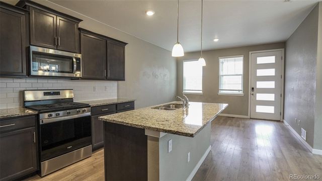 21793 E 8th Avenue, Aurora, CO 80018