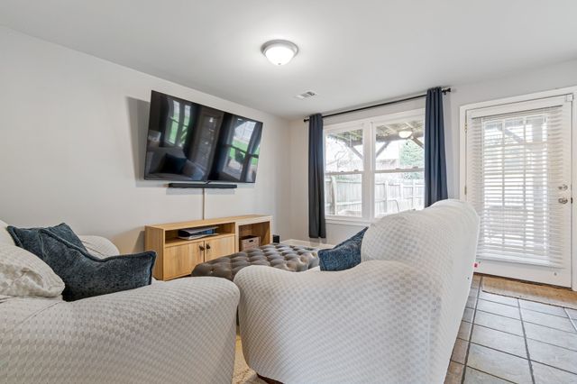 5317 Mast Pt, Hermitage, TN 37076