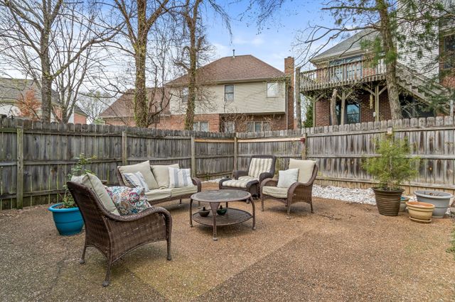 5317 Mast Pt, Hermitage, TN 37076