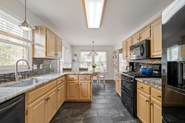 5317 Mast Pt, Hermitage, TN 37076