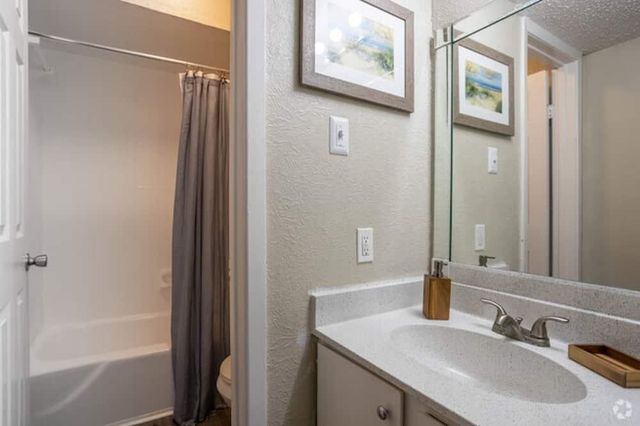 6505 Westheimer Road 359, Houston, TX 77057
