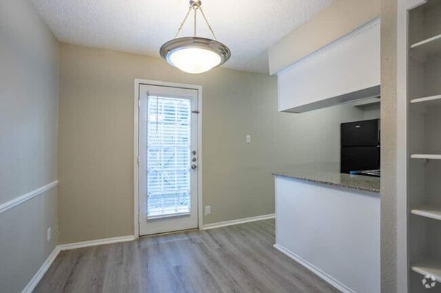 6505 Westheimer Road 359, Houston, TX 77057