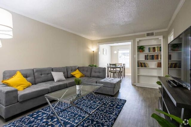6505 Westheimer Road 359, Houston, TX 77057