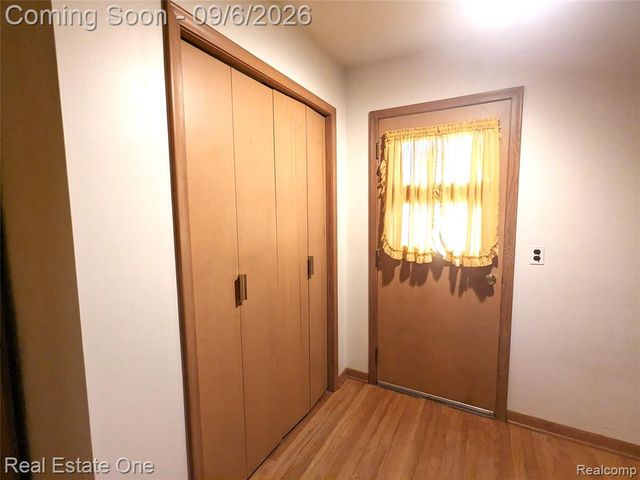 16034 Hauss Avenue, Eastpointe, MI 48021