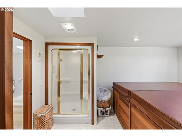 1345 SANFORD St, Coos Bay, OR 97420