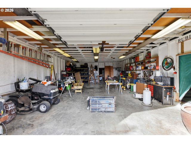 1345 SANFORD St, Coos Bay, OR 97420