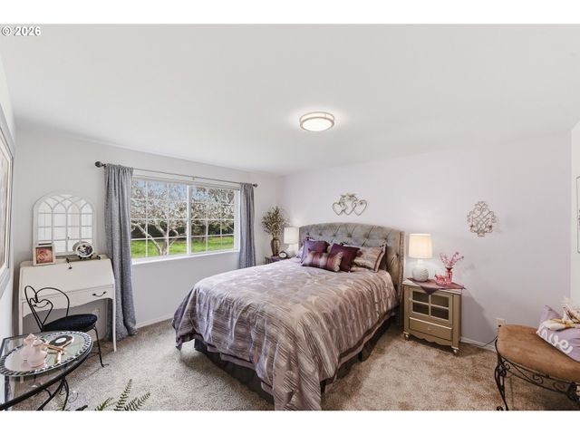 1345 SANFORD St, Coos Bay, OR 97420