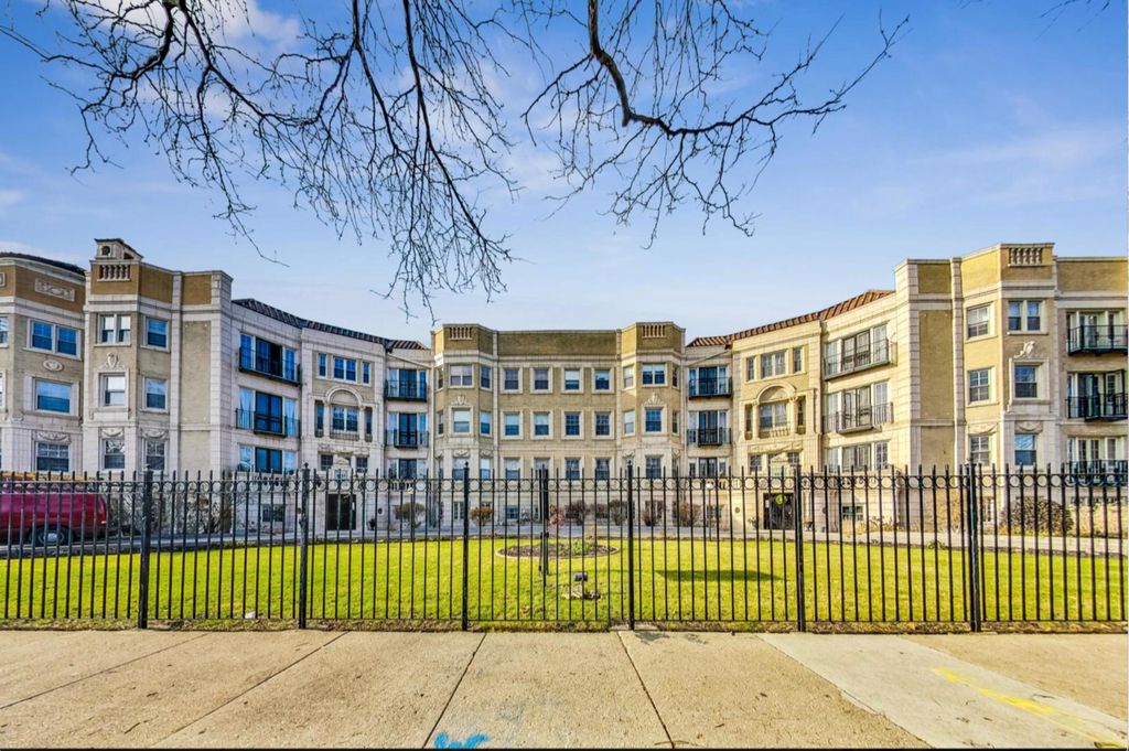 6832 S South Shore Drive 2, Chicago, IL 60649 — exterior