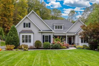 154 Cascade Ridge, Southington, CT 06489